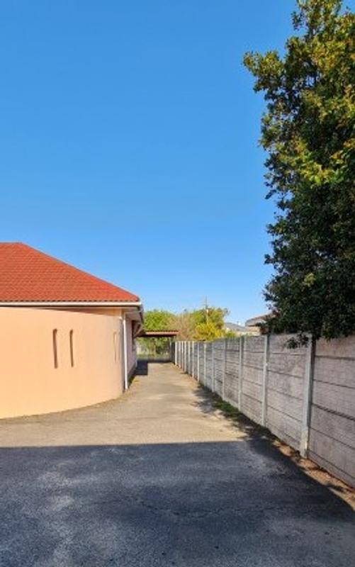 To Let 1 Bedroom Property for Rent in Strand Western Cape